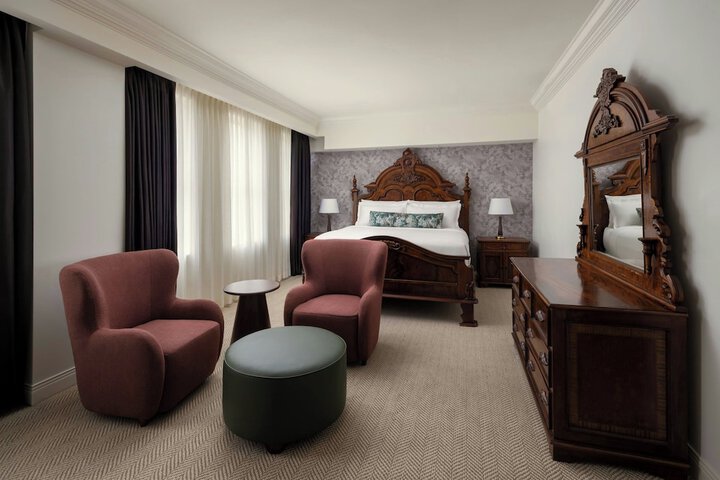 Davenport Hotel Autograph Collection