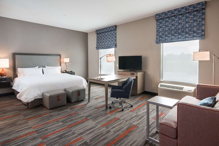 Room 21 of 38