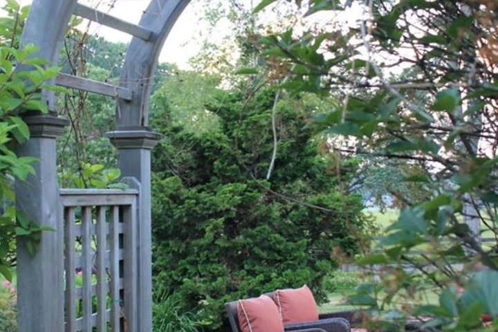 1802 House Bed and Breakfast