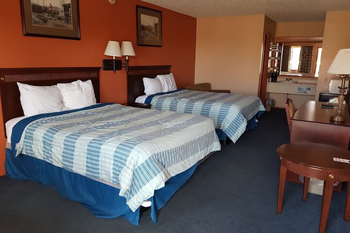 Room 25 of 43