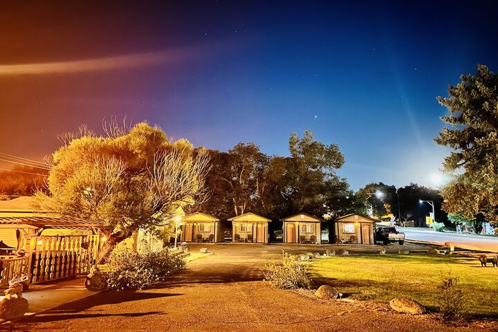 Moosehead Lodge & Cabins
