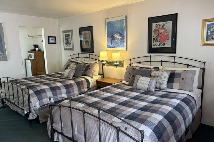 Columbine INN
