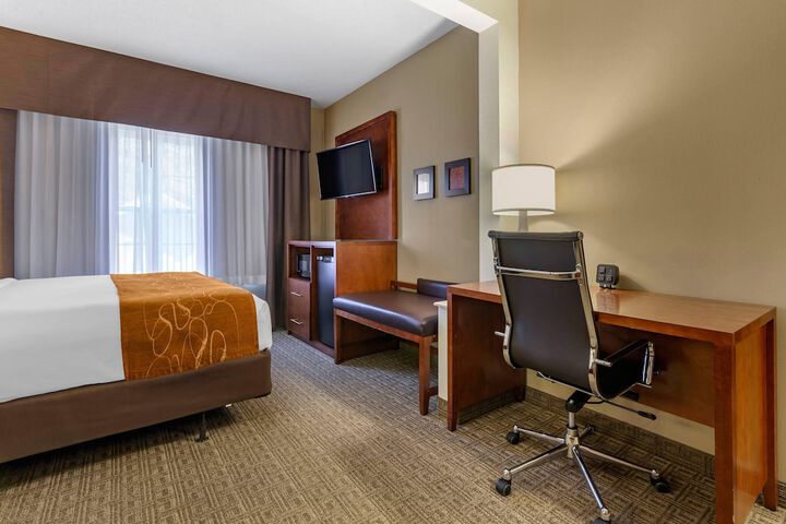 Comfort Suites Marquette