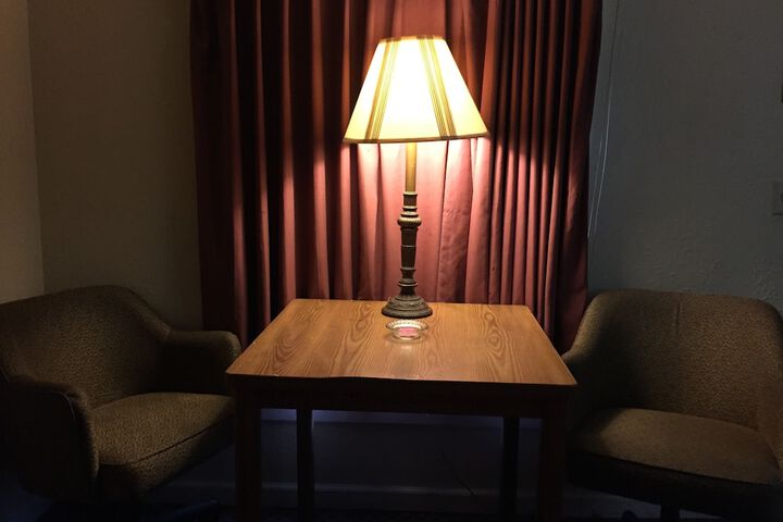 Room 34 of 63
