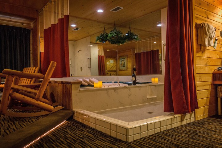 Room 23 of 60