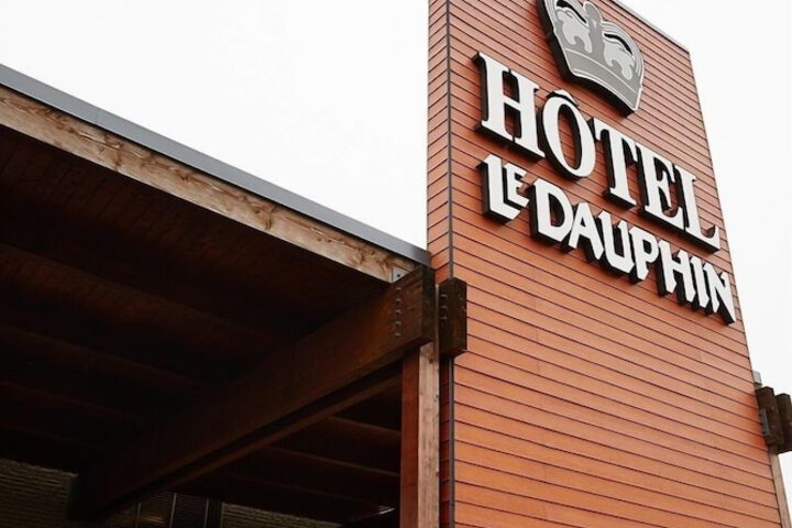 Hotel 4 of 49
