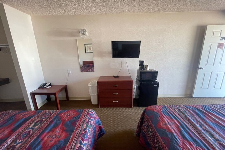 Room 9 of 21