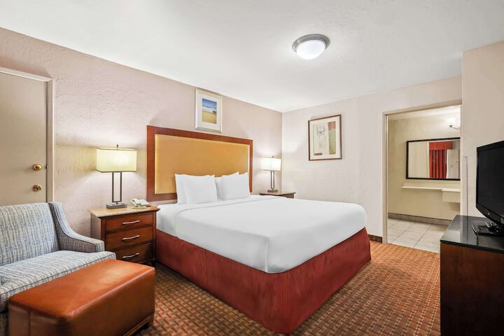 Room 20 of 25