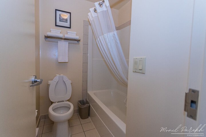 Room 15 of 30