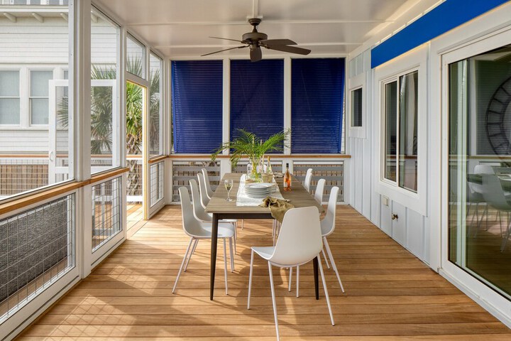 Oceans Eye by Avantstay Beach Front Home w / Roof Top Pool & Putting Green!