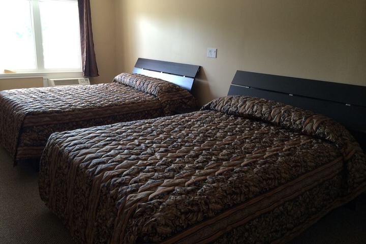 Room 5 of 10