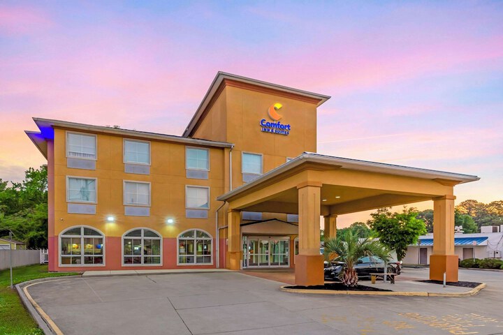 Hotel 4 of 51