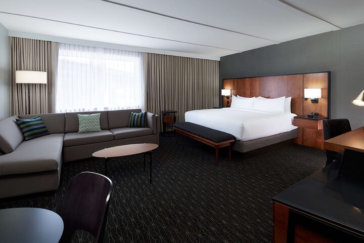 Room 14 of 38