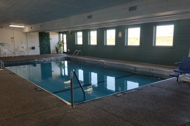 Pool 2 of 40