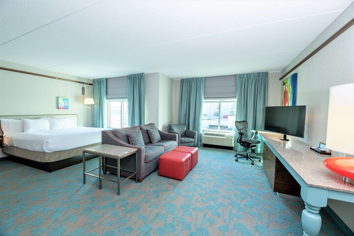 Room 26 of 83