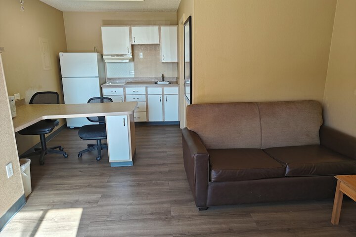 Room 12 of 20