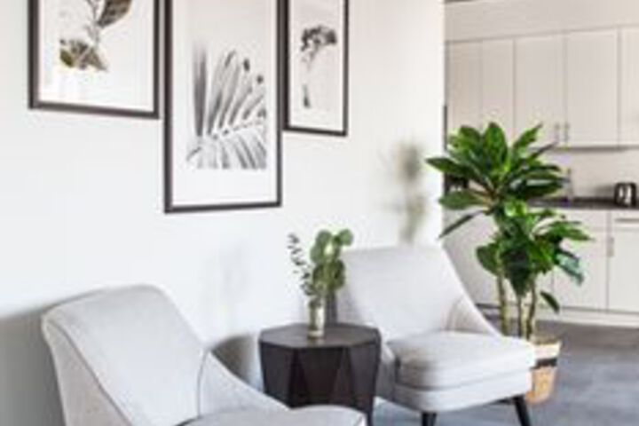 Artsy 2BR in C.B.D. by Sonder