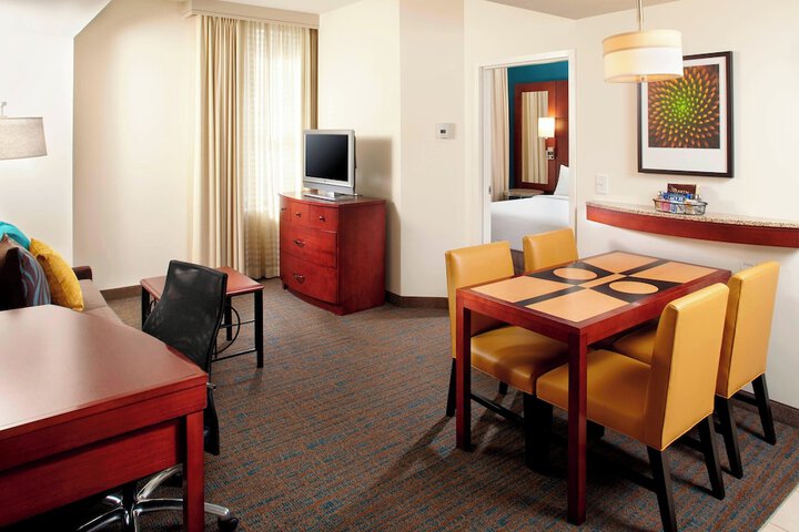 Room 13 of 24