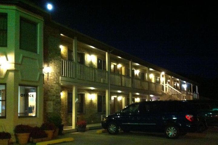 Hotel 2 of 28