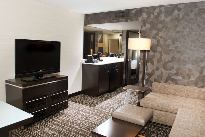 Room 31 of 65