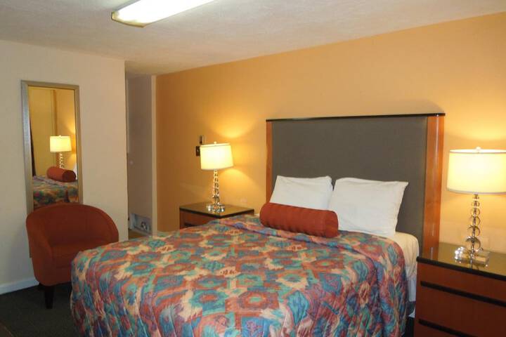 Room 34 of 49