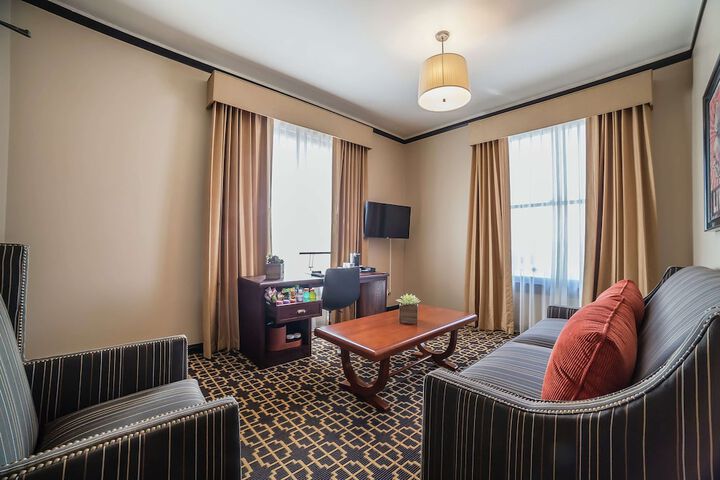 Room 21 of 62