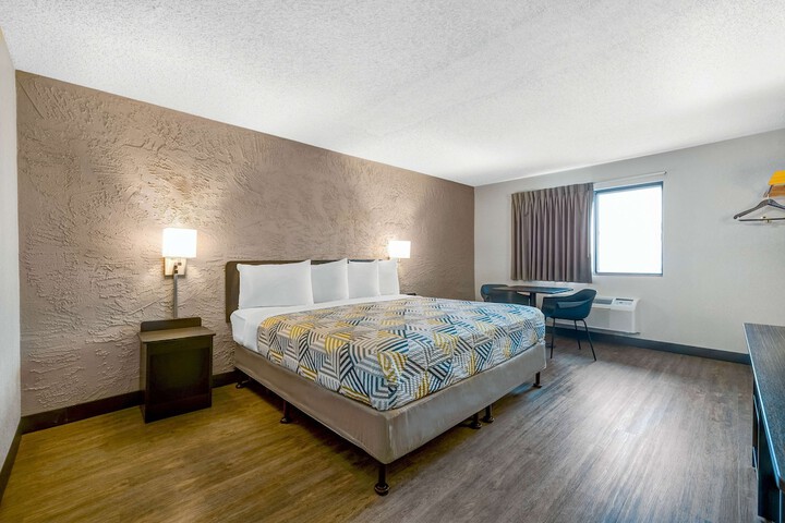 Motel 6 Elk Grove Village IL - OHare