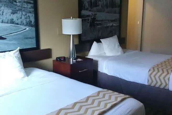 Room 17 of 27