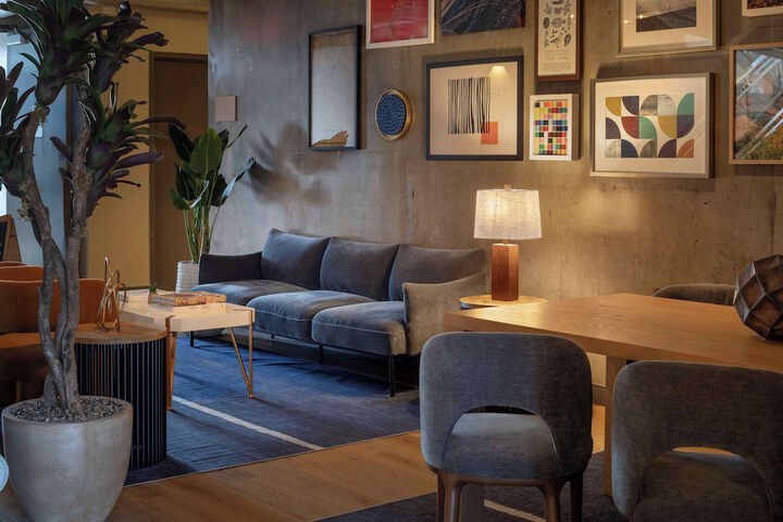 The Loom Hotel Tapestry Collection by Hilton