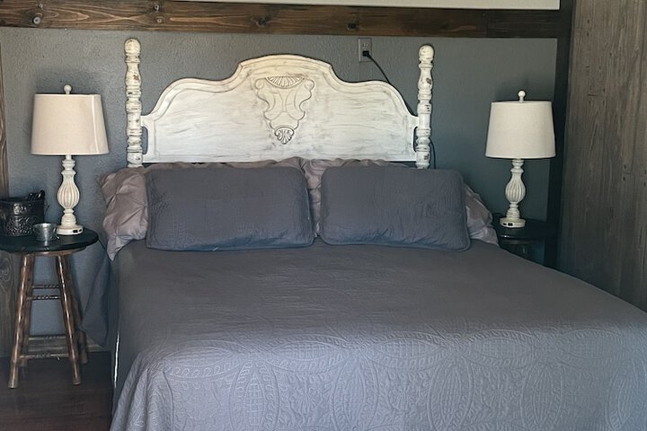 Dighton Inn