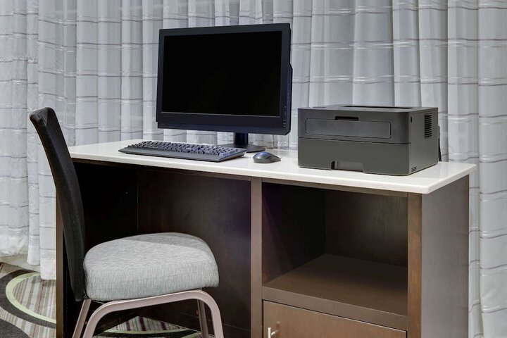 Business Center 27 of 28