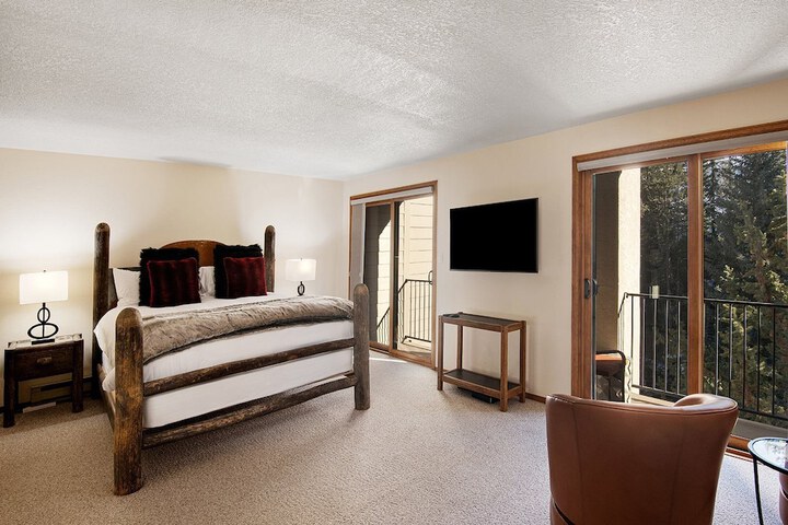 Room 15 of 26