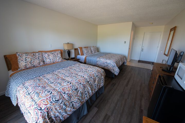 Pacific City Inn