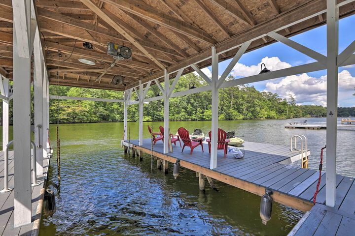 Waterfront Home on Jackson Lake w / Dock
