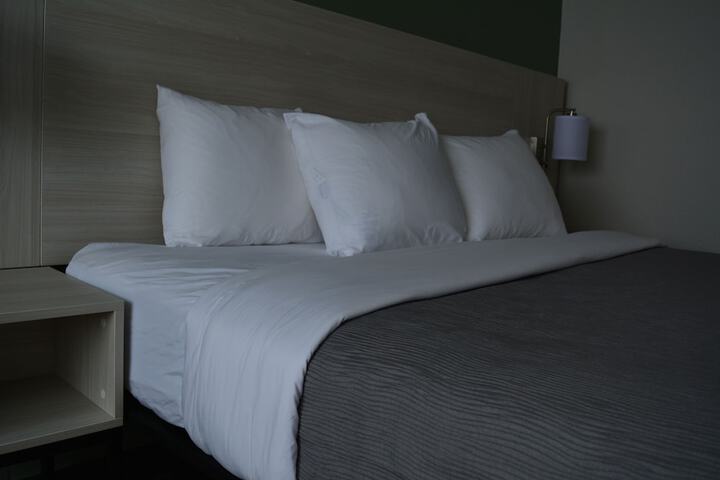 Room 12 of 53