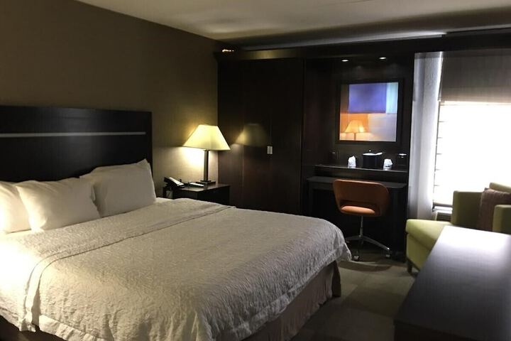 Room 11 of 36