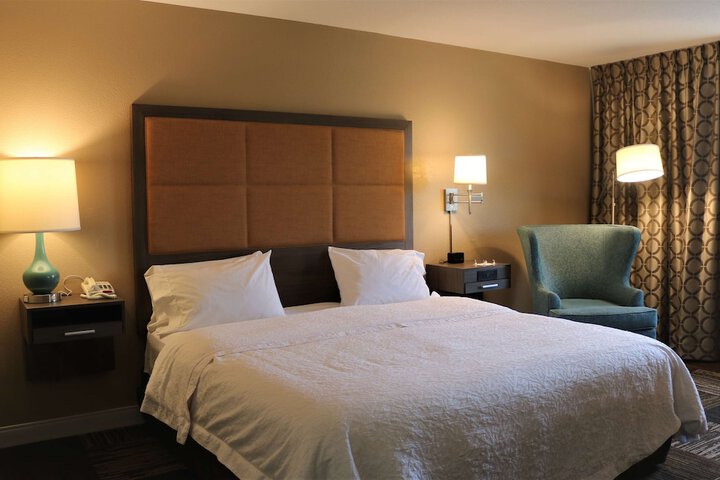 Hampton Inn & Suites Fremont