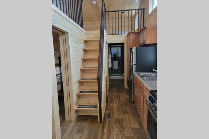079 Tiny Home nr Grand Canyon South Rim Sleeps 8