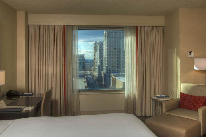 Room 47 of 68