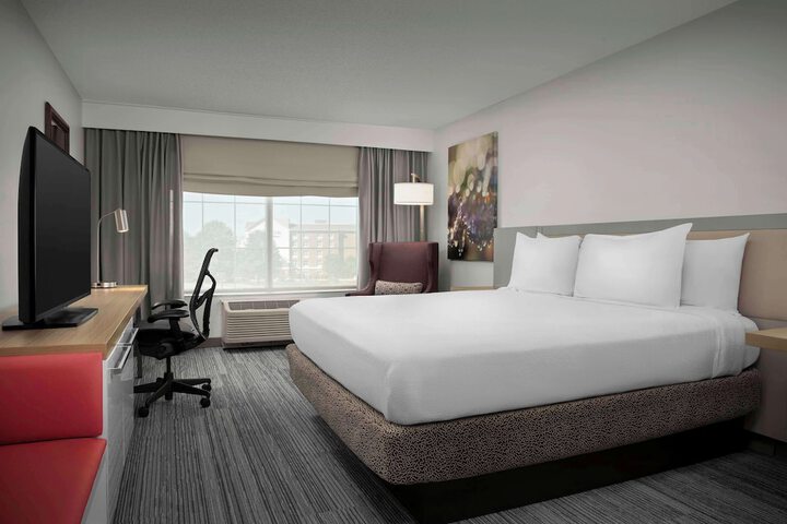 Room 18 of 39