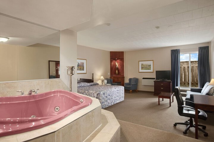 Travelodge by Wyndham Cambridge - Waterloo