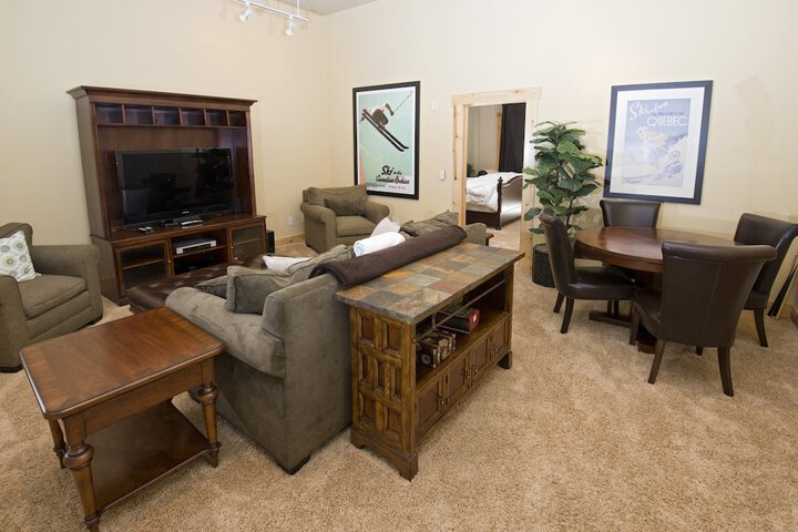 Room 104 of 190