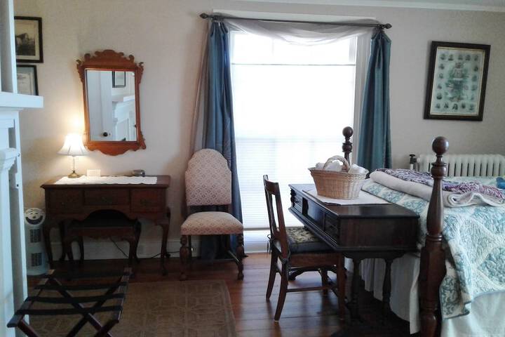 Room 27 of 50
