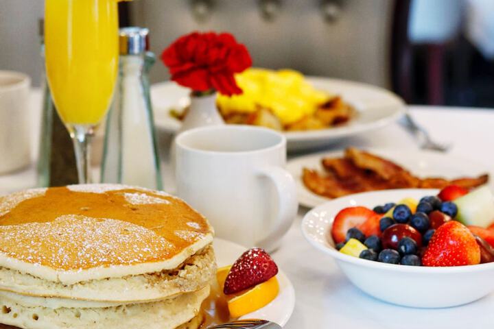Breakfast/Coffee Service 32 of 41