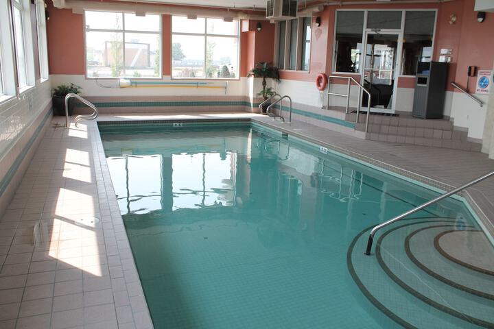 Best Western Strathmore Inn