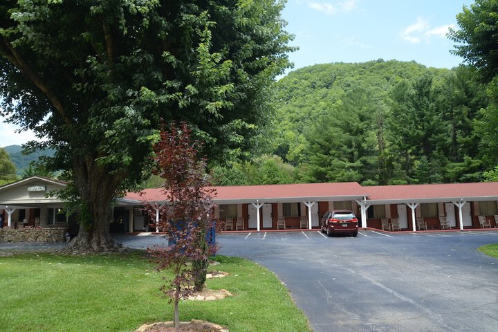 Hotel 11 of 52