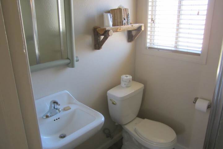 Room 32 of 52