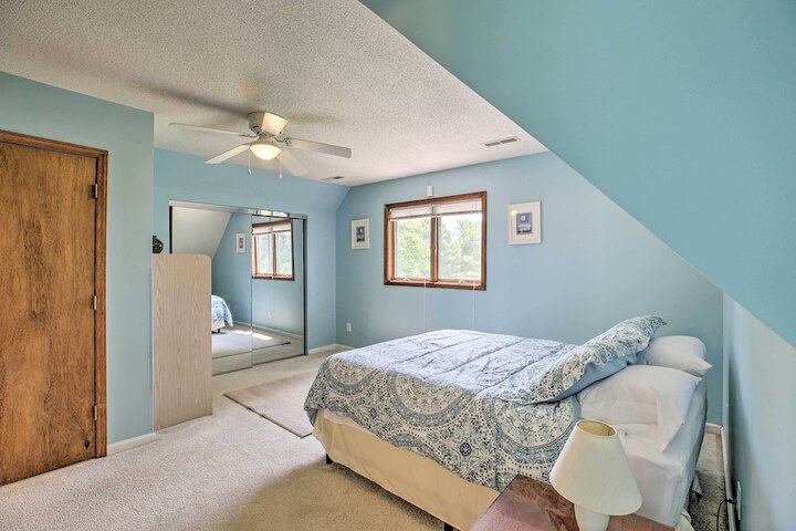 Lake Cumberland Home w / Deck + Water Access!