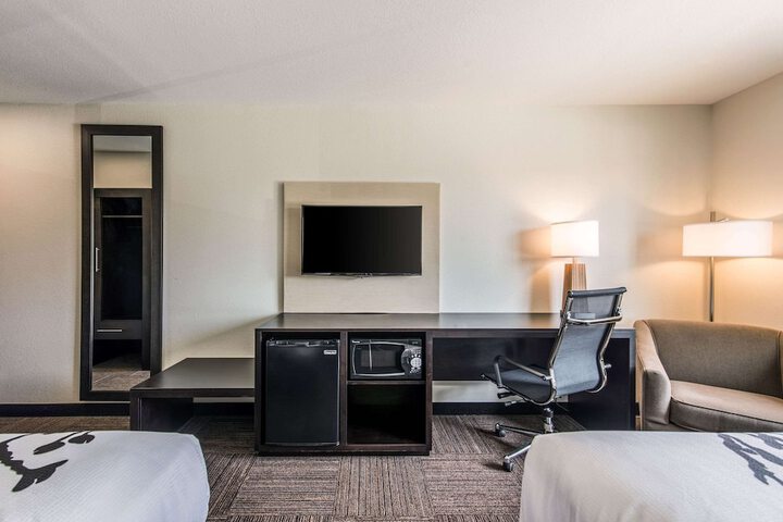 Room 17 of 41