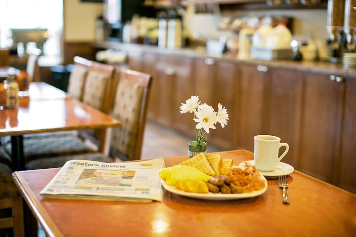 Breakfast/Coffee Service 22 of 28